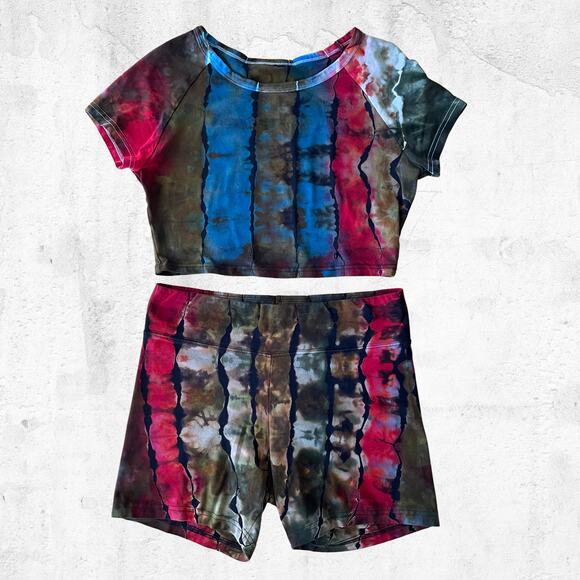 Ice Dyed Yoga Set - Top and Shorts - Bold Vibrant Unique - (Women's Medium) - Picture 3 of 10